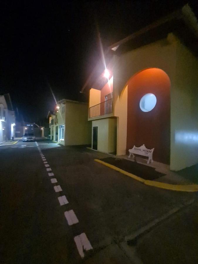 Villas Del Mar La Ceiba Esterno foto